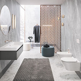 Ein modernes Badezimmer mit grauen Marmorwänden, rundem Spiegel, schwebendem Waschbecken und stilvoller Trennwand. Dezente Beleuchtung rundet das Design ab. Ein modernes Badezimmer mit grauen Marmorwänden, rundem Spiegel, schwebendem Waschbecken und stilvoller Trennwand. Dezente Beleuchtung rundet das Design ab.